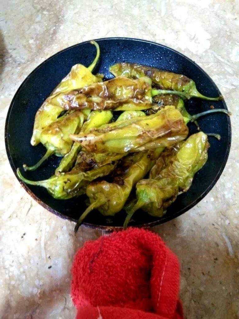 Bharwa Mirchi (Stuffed Green Chillies)