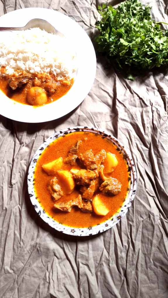 Aloo Gosht (Mutton Potato Curry)